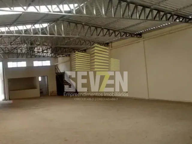 Galpão / Barracão com 484m², à venda, no bairro Jardim Nova Esperança em Bauru