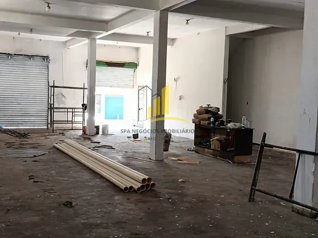 Galpão / Barracão com 240m², para alugar, no bairro Vila Nova Bonsucesso em Guarulhos