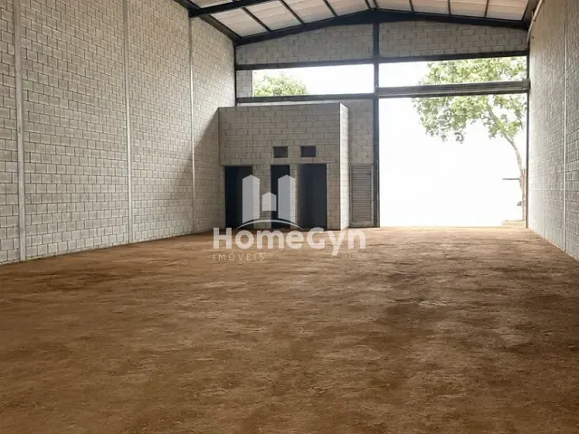 Galpão / Barracão para alugar, no bairro Setor Garavelo em Aparecida de Goiânia