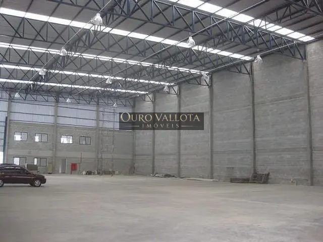 Galpão / Barracão com 4000m², para alugar, no bairro Jardim Fátima em Guarulhos