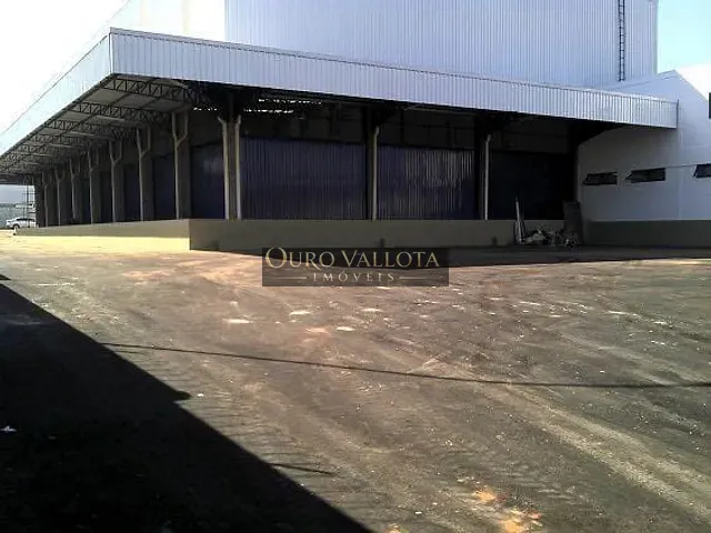 Galpão / Barracão com 4000m², para alugar, no bairro Jardim Fátima em Guarulhos