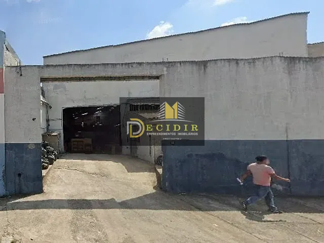 Galpão / Barracão com 800m², para alugar, no bairro Chácara Califórnia em São Paulo
