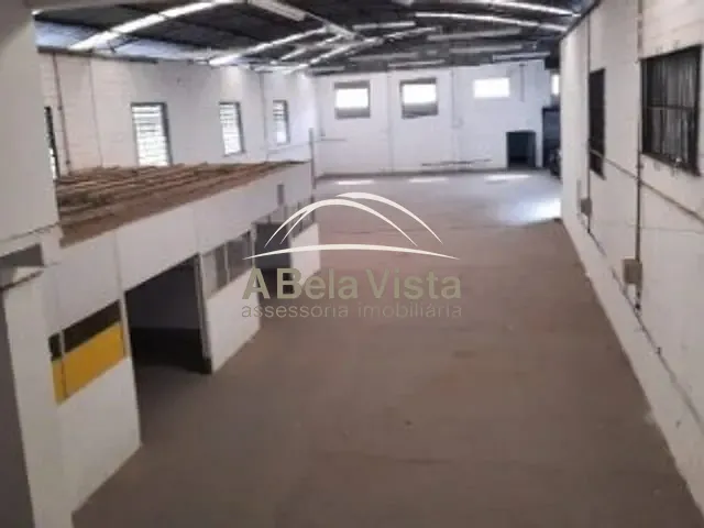 Galpão / Barracão com 1100m², para alugar, no bairro Jardim Colibri em Embu das Artes
