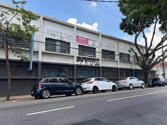 Galpão / Barracão à venda ou para alugar, no bairro Cerâmica em São Caetano do Sul