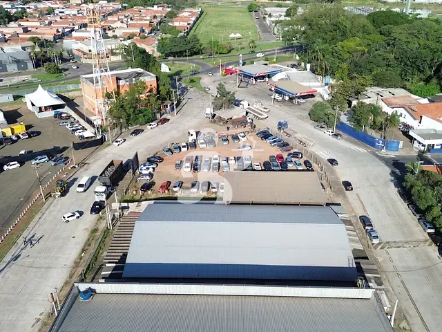 Galpão / Barracão com 1500m², para alugar, no bairro Unileste em Piracicaba
