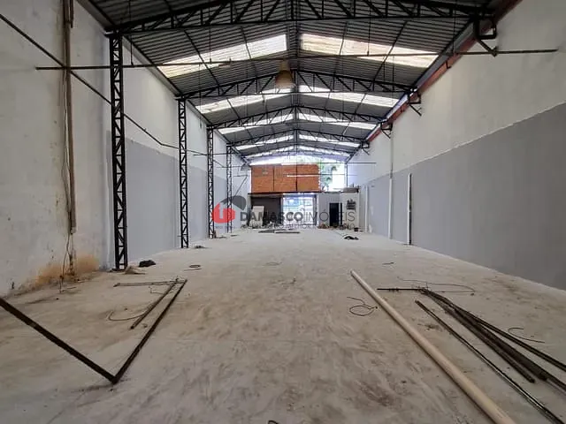 Galpão / Barracão com 500m², para alugar, no bairro Santa Paula em São Caetano do Sul