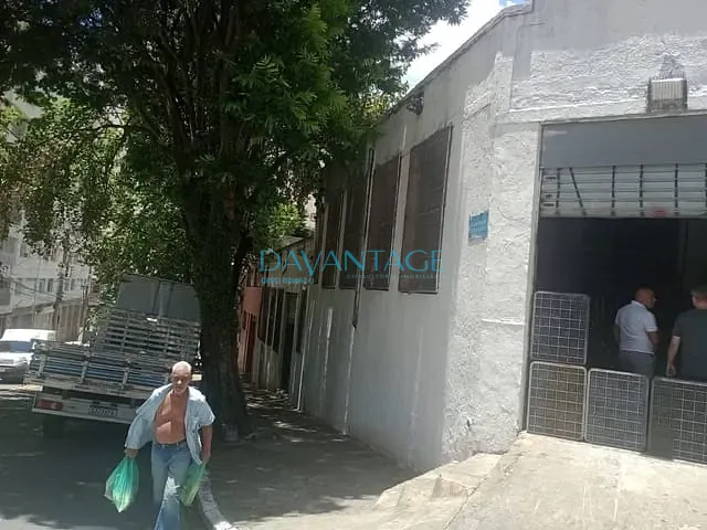 Galpão / Barracão à venda, no bairro Cambuci em São Paulo