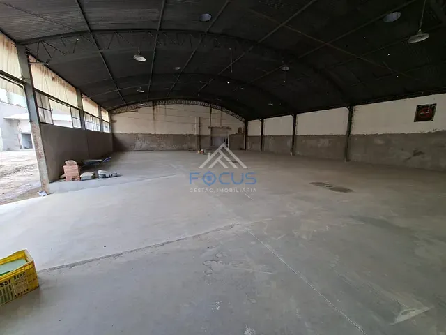 Galpão / Barracão com 972m², para alugar, no bairro Jardim das Orquídeas em Jundiaí