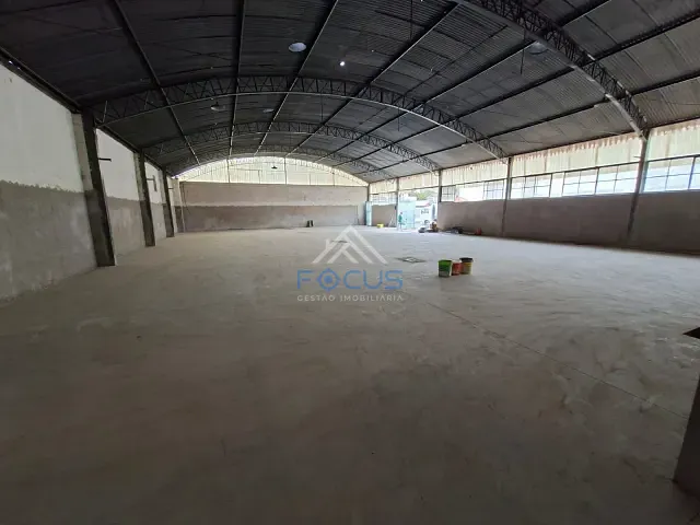 Galpão / Barracão com 972m², para alugar, no bairro Jardim das Orquídeas em Jundiaí