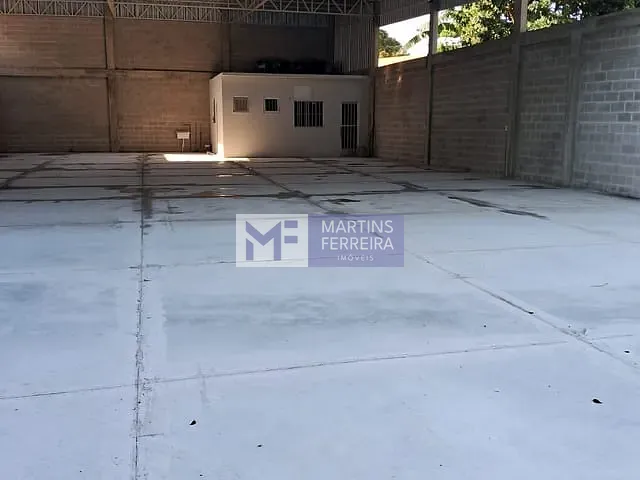 Galpão / Barracão com 460m², para alugar, no bairro Recreio dos Bandeirantes em Rio de Janeiro