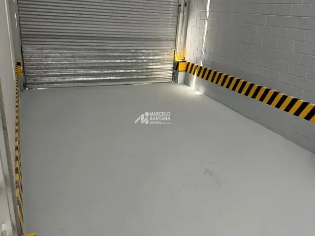 Galpão / Barracão com 2450m², para alugar, no bairro Airton Senna em Vitória da Conquista