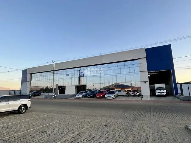 Galpão / Barracão com 2450m², para alugar, no bairro Airton Senna em Vitória da Conquista