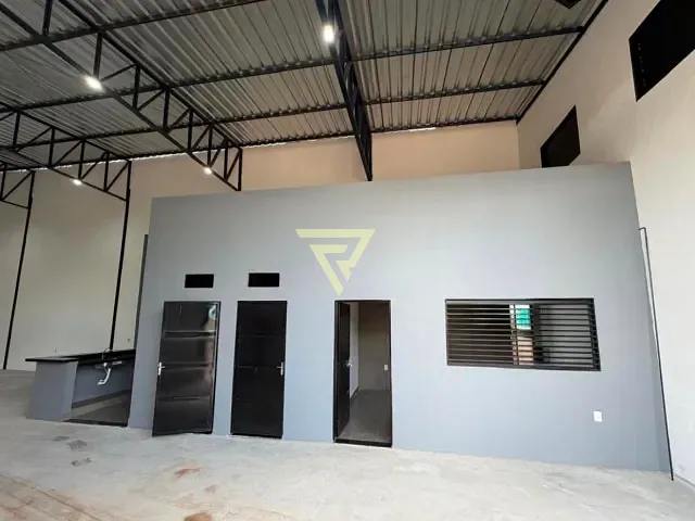 Galpão / Barracão com 340m², para alugar, no bairro Vila Carvalho em Ribeirão Preto