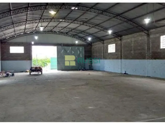 Galpão / Barracão com 1000m², à venda, no bairro Chácaras Reunidas em São José dos Campos