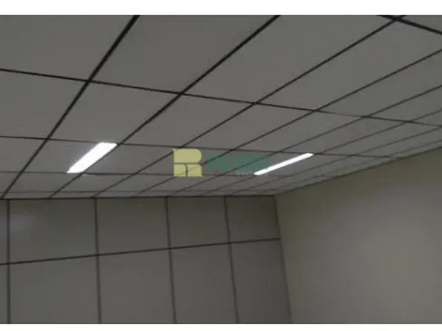 Galpão / Barracão com 1000m², à venda, no bairro Chácaras Reunidas em São José dos Campos
