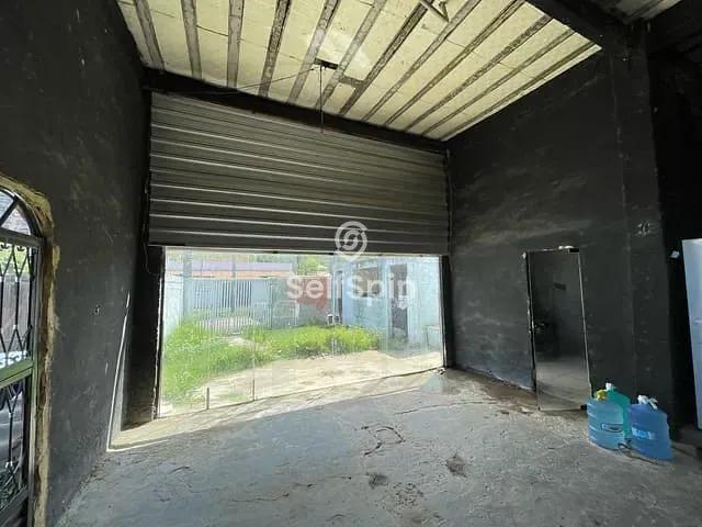 Galpão / Barracão com 300m², para alugar, no bairro (Itaipuaçu) em Maricá