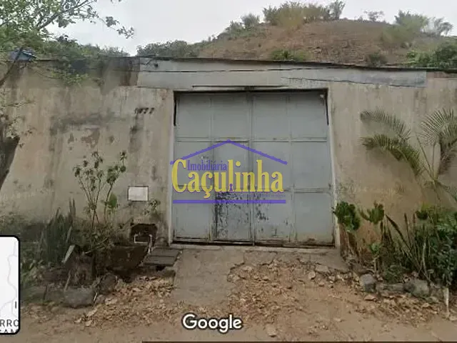 Galpão / Barracão com 660m², à venda, no bairro Centro em Barra do Piraí