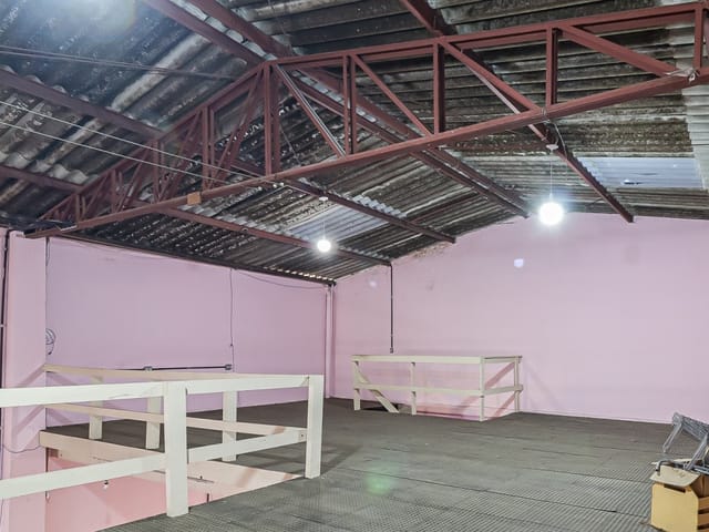 Galpão / Barracão com 375m², para alugar, no bairro Vila Monumento em São Paulo