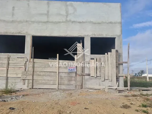 Galpão / Barracão com 240m², à venda, no bairro Jardim Toledo em Sinop