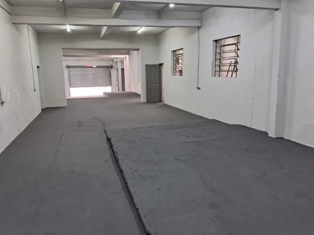 Galpão / Barracão com 537m², à venda, no bairro Centro em Santo André