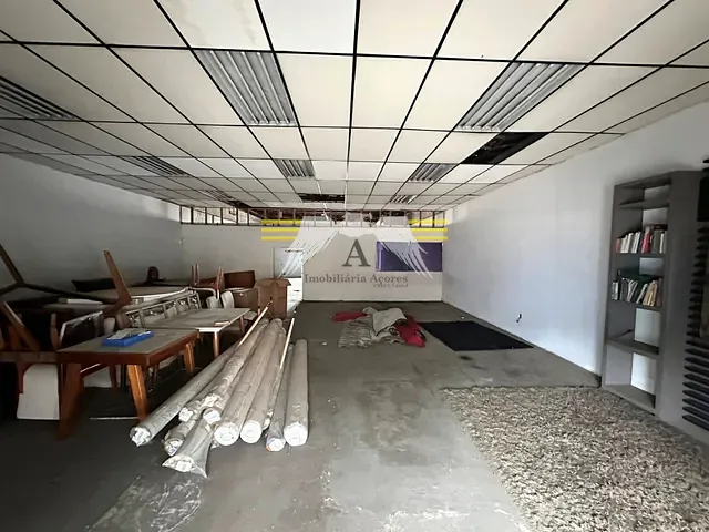 Galpão / Barracão com 252m², para alugar, no bairro Belém em São Paulo