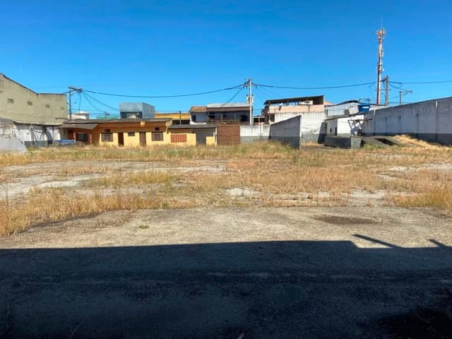 Galpão / Barracão para alugar, no bairro Botafogo em Macaé