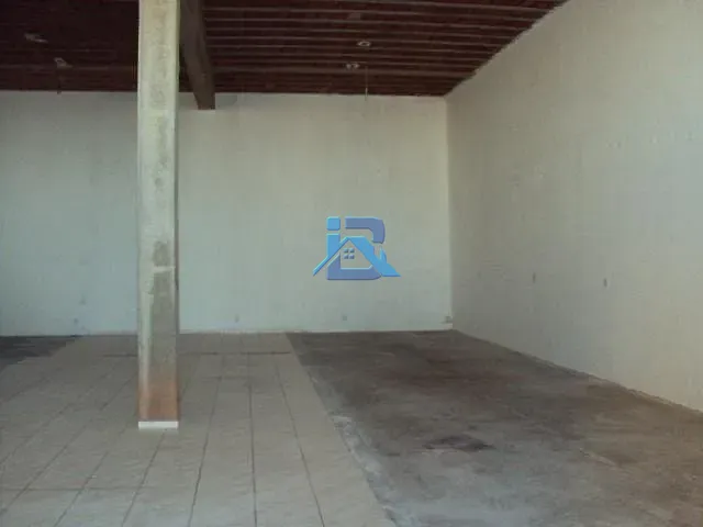 Galpão / Barracão com 250m², à venda, no bairro Jardim Galetto em Itatiba