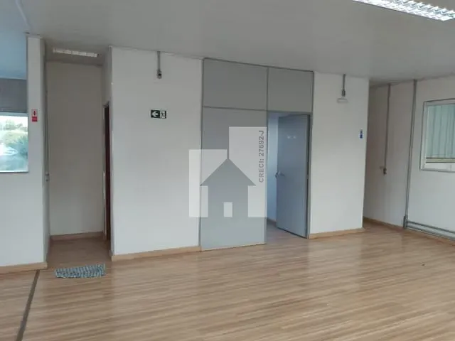 Galpão / Barracão com 2855m², à venda, no bairro Tulipas em Jundiaí