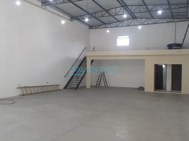 Galpão / Barracão para alugar, no bairro Jardim São José (Zona Norte) em São Paulo