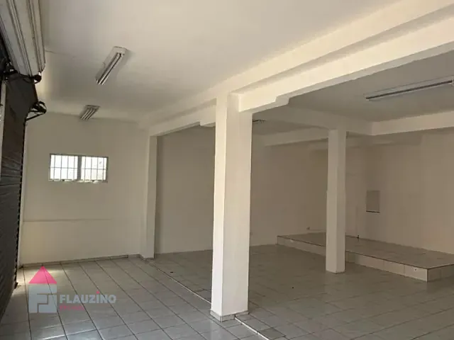 Galpão / Barracão com 150m², para alugar, no bairro Parque Fernanda em São Paulo
