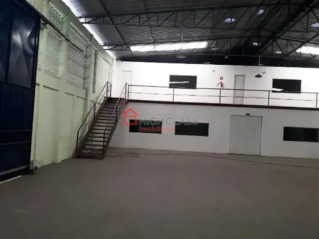 Galpão / Barracão com 714m², para alugar, no bairro Santa Mônica em Vila Velha