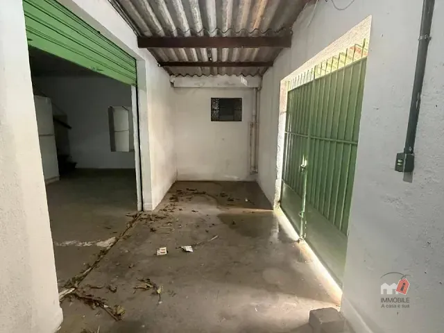 Galpão / Barracão à venda ou para alugar, no bairro Alto da Serra em Petrópolis