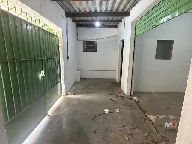 Galpão / Barracão à venda ou para alugar, no bairro Alto da Serra em Petrópolis