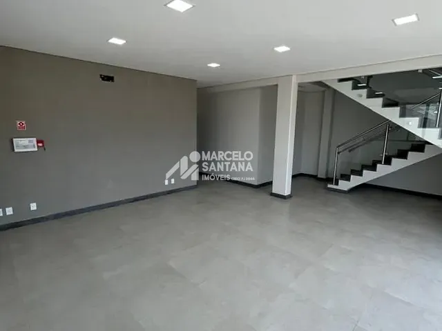 Galpão / Barracão com 1546m², para alugar, no bairro Airton Senna em Vitória da Conquista