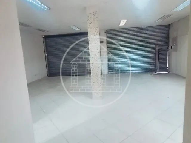 Loja com 400m², para alugar, no bairro Parque Brasil em São Paulo