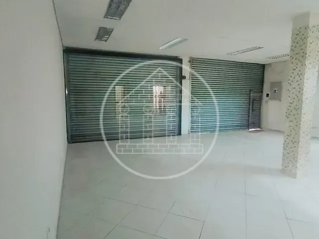 Loja com 400m², para alugar, no bairro Parque Brasil em São Paulo