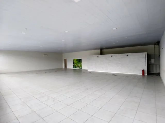 Galpão / Barracão com 360m², à venda, no bairro Caiçaras em Belo Horizonte