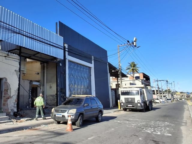 Foto do Galpão / Barracão - Galpão / Barracão para locação, Vista Alegre com 7 salas São Gonçalo, RJ | SelfSpin