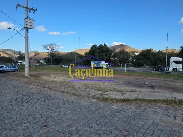 Galpão / Barracão com 11000m², para alugar, no bairro Matadouro em Barra do Piraí