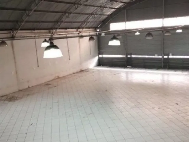 Galpão / Barracão com 1000m², para alugar, no bairro Vila Tibiriçá em Santo André
