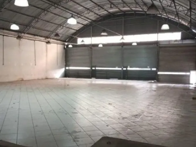 Galpão / Barracão com 1000m², para alugar, no bairro Vila Tibiriçá em Santo André