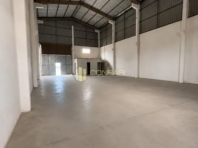 Galpão / Barracão para alugar, no bairro Jardim Praia Mar em Itapema