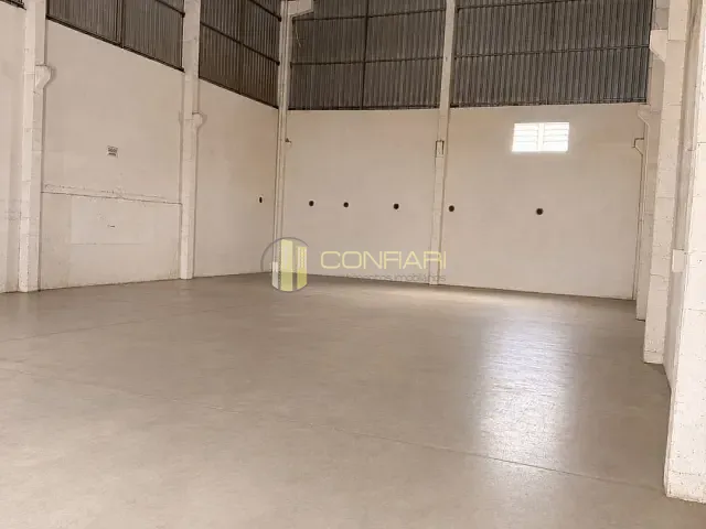 Galpão / Barracão para alugar, no bairro Jardim Praia Mar em Itapema