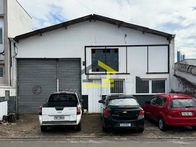 Galpão / Barracão com 250m², à venda, no bairro Jardim de Lucca em Itatiba