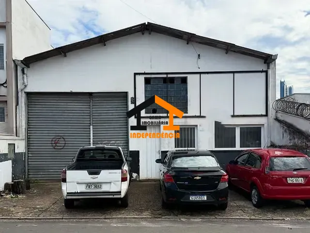 Galpão / Barracão com 250m², à venda, no bairro Jardim de Lucca em Itatiba