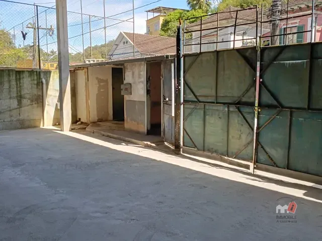 Galpão / Barracão para alugar, no bairro Centro em Petrópolis