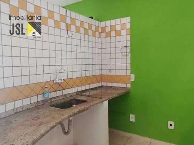 Galpão / Barracão com 700m², para alugar, no bairro Vila Antônio Augusto Luiz em Caçapava