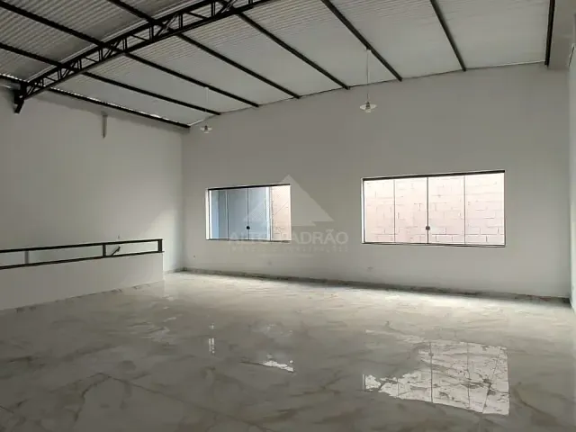 Galpão / Barracão com 288m², para alugar, no bairro Jardim Zaira em Mauá