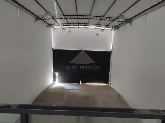Galpão / Barracão com 288m², para alugar, no bairro Jardim Zaira em Mauá