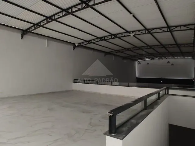 Galpão / Barracão com 288m², para alugar, no bairro Jardim Zaira em Mauá